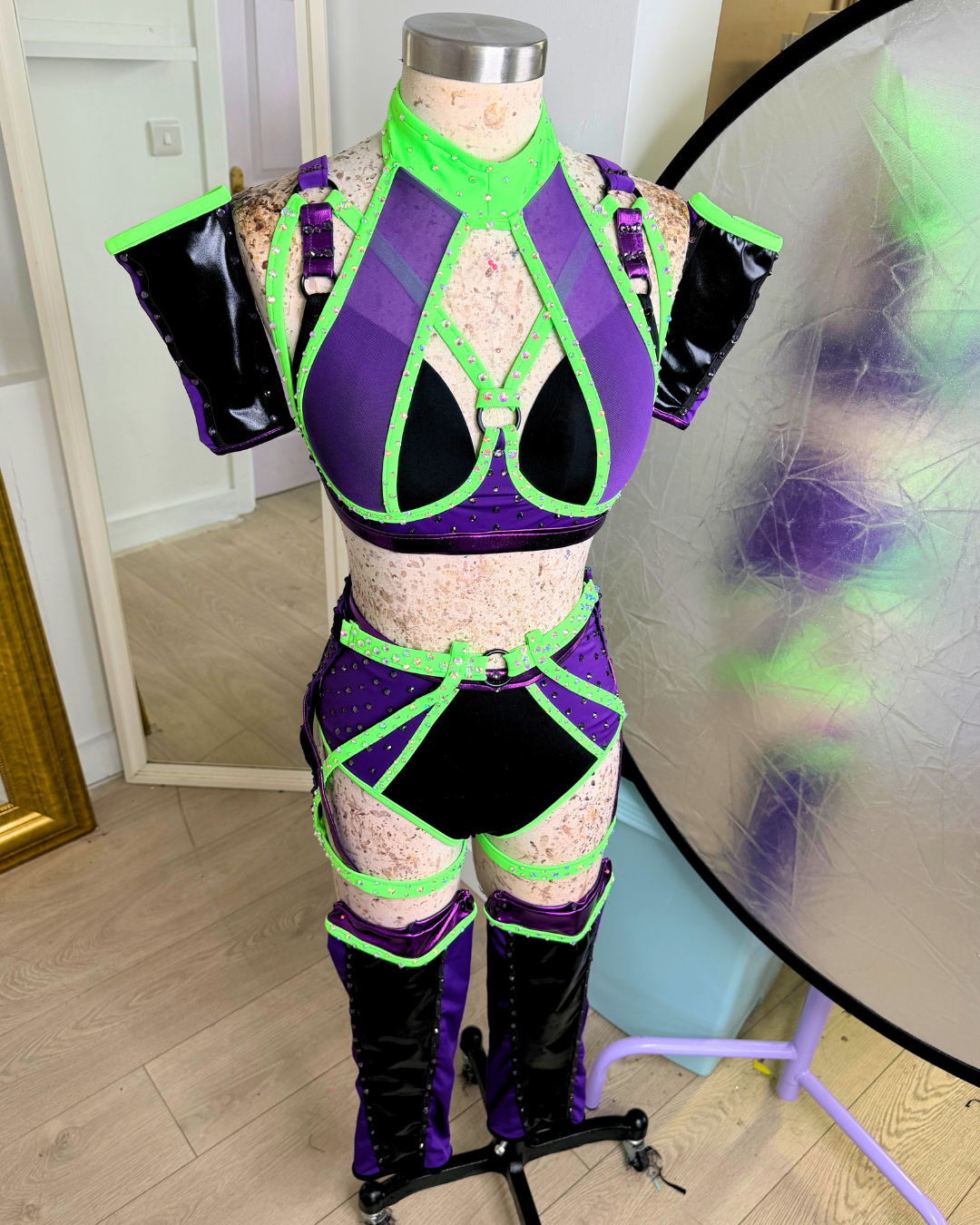 Molly (Multi-Colour)