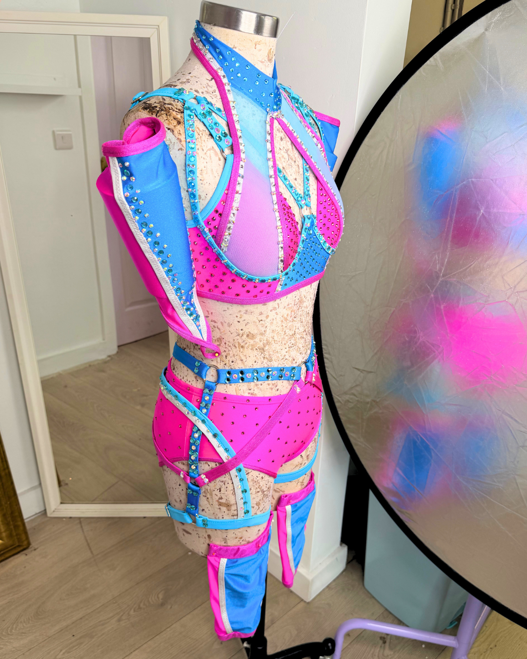 Molly (Multi-Colour)